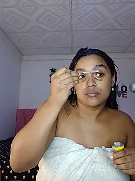 Snapshot of latin_indian chatting on 11, 6, 2026 latin indian online show from 11, 6, 2026