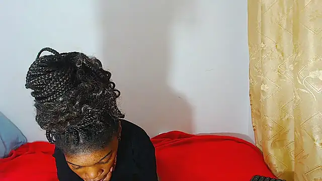 PetiteBarbie 05 online show from 17, 5, 2026