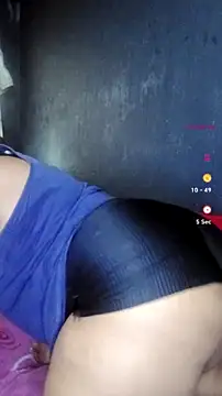 ChubbyMidgetxxx19 online show from 27, 6, 2026