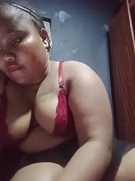 Snapshot of ChubbyMidgetxxx19 chatting on 25, 5, 2026 ChubbyMidgetxxx19 online show from 25, 5, 2026