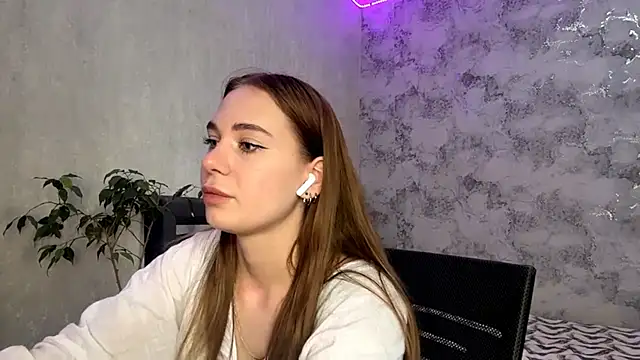 MarryMurietto online show from 2, 6, 2026