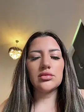 SophiePale online show from 8, 5, 2026