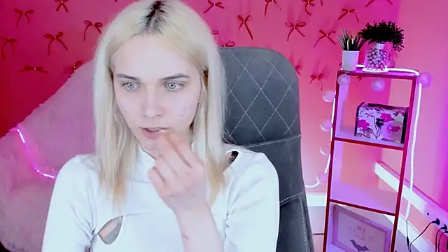 DanaWint online show from 7, 5, 2026