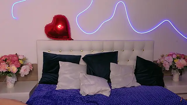 MaddiePerez online show from 12, 5, 2026