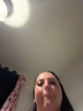 lilylove331 online show from 23, 5, 2026