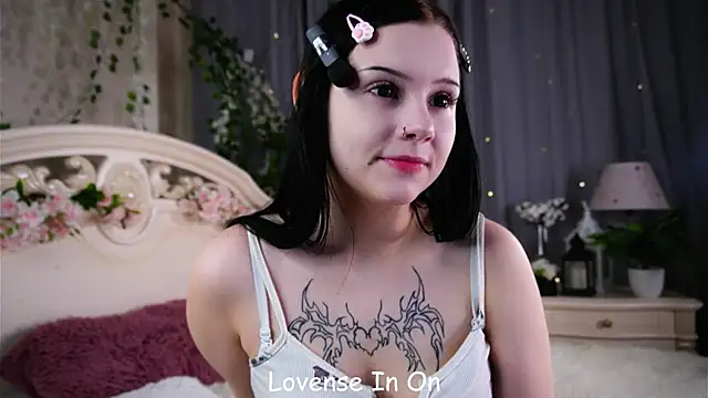 Snapshot of MelaineCore chatting on 5, 6, 2026 MelaineCore online show from 5, 6, 2026