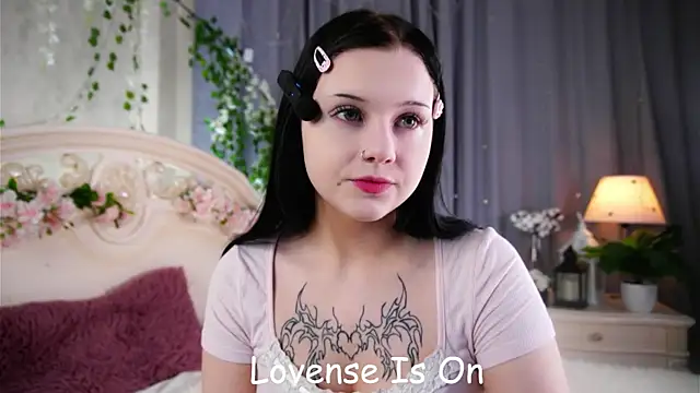 Snapshot of MelaineCore chatting on 4, 6, 2026 MelaineCore online show from 4, 6, 2026
