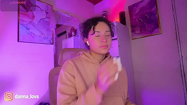 DannaaLovs online show from 29, 5, 2026