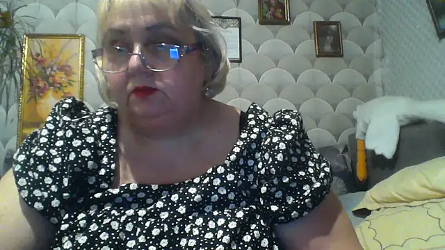 MarinaFarina53 online show from 8, 6, 2026