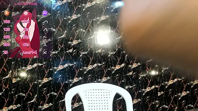 Snapshot of LunaiXMoon_ chatting on 8, 6, 2026 LunaiXMoon online show from 8, 6, 2026