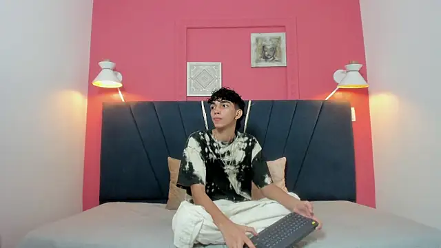 Snapshot of ero_boy40 chatting on 23, 5, 2026 ero boy40 online show from 23, 5, 2026