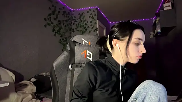 NightFoxxx online show from 24, 5, 2026