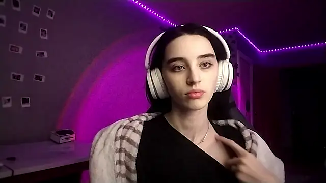 NightFoxxx online show from 21, 6, 2026