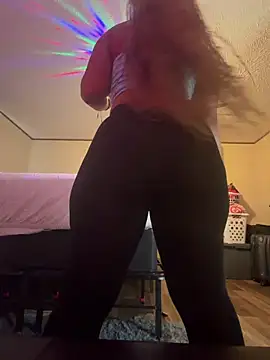 Missprettythang online show from 13, 5, 2026