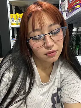meganvixi  online show from 15, 5, 2026