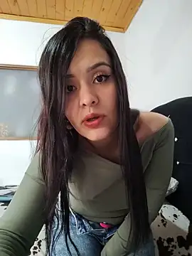 HollyMoon  online show from 25, 5, 2026