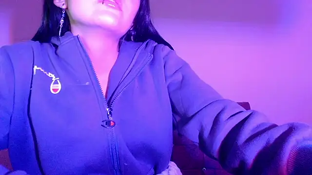 dulcegreyx online show from 14, 5, 2026