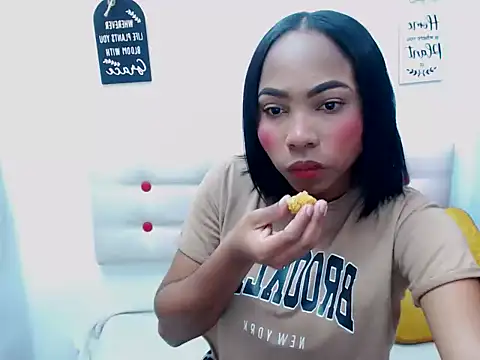 whitneynaugthyxxxx online show from 23, 5, 2026