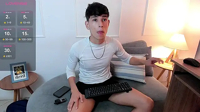 Snapshot of jacob_colliins chatting on 18, 6, 2026 jacob colliins online show from 18, 6, 2026