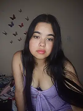 Snapshot of MiiaHott_W chatting on 24, 5, 2026 MiiaHott W online show from 24, 5, 2026
