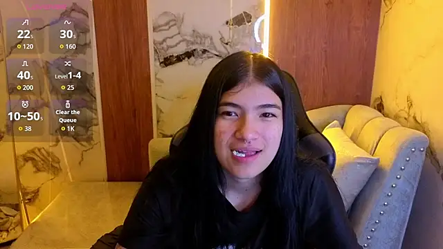 Snapshot of alesia_v_v chatting on 24, 7, 2026 alesia v v online show from 24, 7, 2026