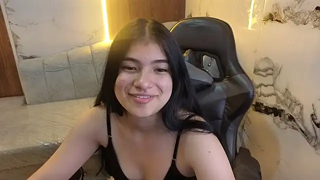 Snapshot of alesia_v_v chatting on 7, 7, 2026 alesia v v online show from 7, 7, 2026