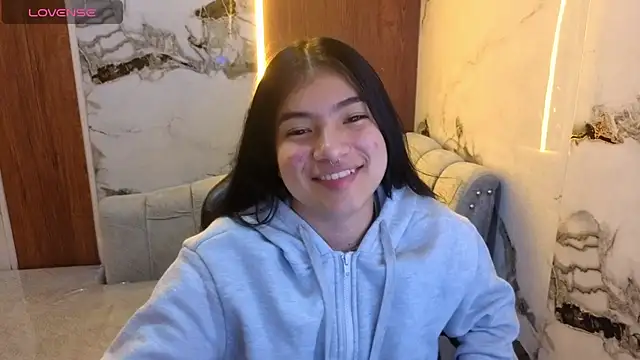 Snapshot of alesia_v_v chatting on 30, 7, 2026 alesia v v online show from 30, 7, 2026