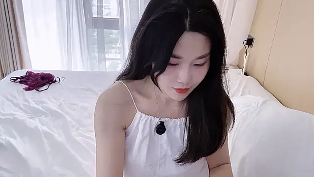 Emma qiqi online show from 20, 5, 2026