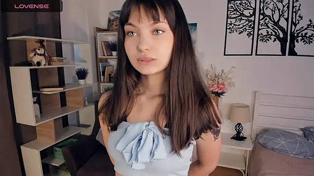 Snapshot of LupitaSolt chatting on 11, 6, 2026 LupitaSolt online show from 11, 6, 2026