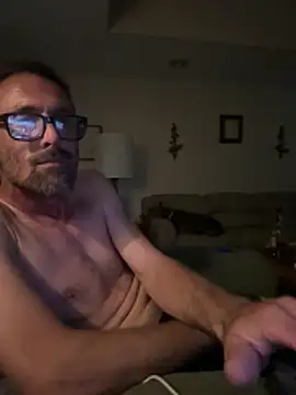 LukeLongsnake8in online show from 8, 5, 2026