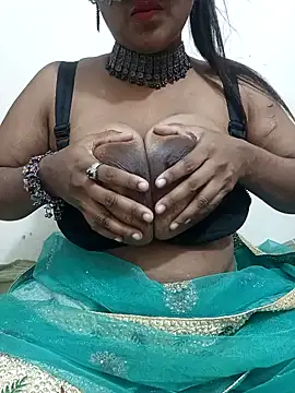Snapshot of Ponaam-Babe chatting on 25, 5, 2026 Ponaam-Babe online show from 25, 5, 2026
