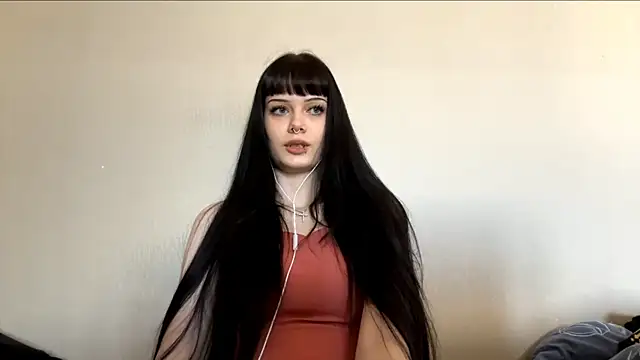 CharmaineElles online show from 15, 5, 2026