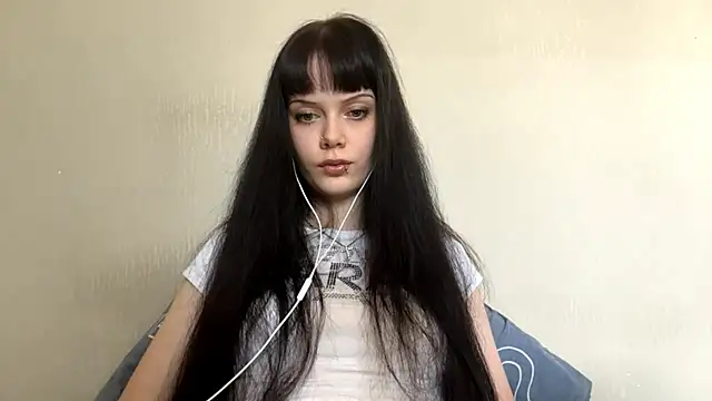 CharmaineElles online show from 25, 5, 2026