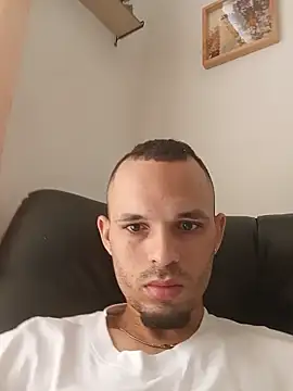 Snapshot of mikebig17 chatting on 18, 7, 2026 mikebig17 online show from 18, 7, 2026