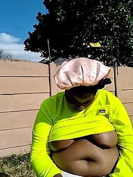 Snapshot of JuicyHoney_01 chatting on 27, 6, 2026 JuicyHoney 01 online show from 27, 6, 2026