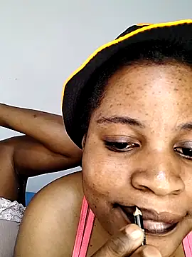 Snapshot of JuicyHoney_01 chatting on 4, 6, 2026 JuicyHoney 01 online show from 4, 6, 2026