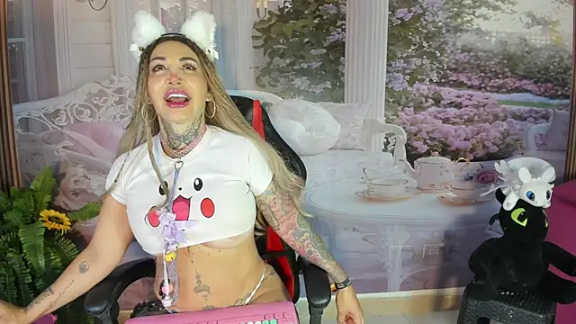 LaylaWatsson online show from 27, 5, 2026