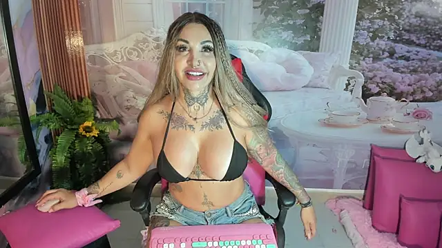 LaylaWatsson online show from 31, 5, 2026
