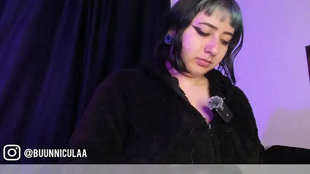 LarissaHell online show from 26, 6, 2026