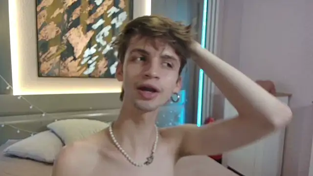 Bimbo boy  online show from 14, 6, 2026