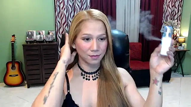 dreamgirlHILARY online show from 15, 11, 2025