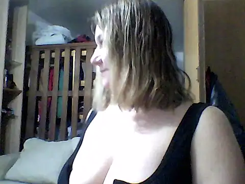 AllisonLove2 online show from 13, 6, 2026