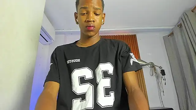 Afrowayuu online show from 1, 7, 2026