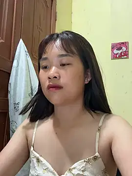Lili 019 online show from 11, 5, 2026