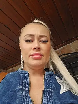 MILFBARBY online show from 23, 4, 2026