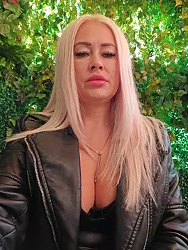 MILFBARBY online show from 2, 11, 2025