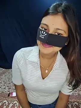 Snapshot of Quotefungirl chatting on 7, 7, 2026 Quotefungirl online show from 7, 7, 2026