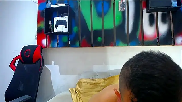 hugo 19cm online show from 18, 3, 2026