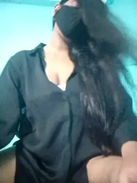 Cute-Ishita online show from 17, 6, 2026