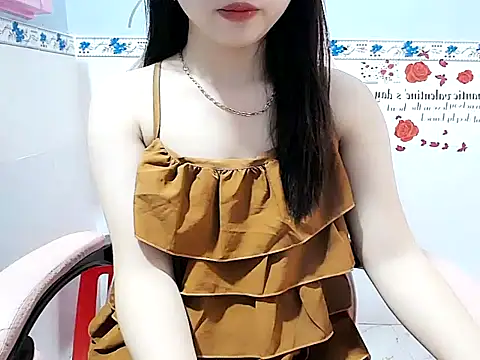 Emilysexy cut online show from 13, 5, 2026